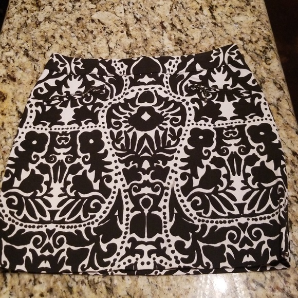 H&M Aztec Print Black/White Mini Skirt - Picture 1 of 4